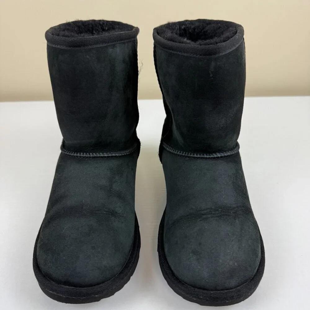 EUC UGG Kid's Classic Black Short Boots S/N 1017703K